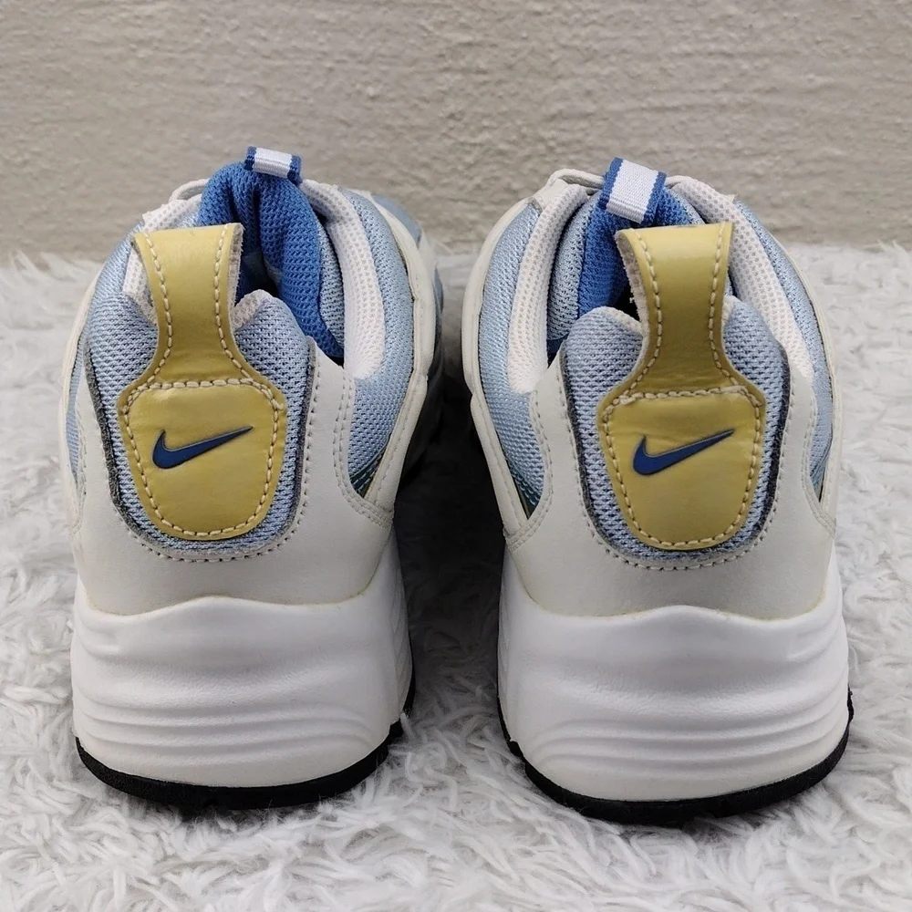 Nike XCelleration Blue Mesh White Detail Elastic Lace Step In Running Sneaker